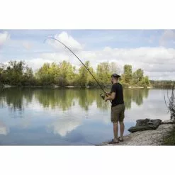 Korda Kaizen Platine 12 Pieds 6 Pouces 4 Livres 102 Korda Kaizen Platine 12 Pieds 6 Pouces 4 Livres -Accessoires de cuisine Soldes Kaizen20Tom20Dove20action20shot20with20Kaizen20rods 550x550w 2