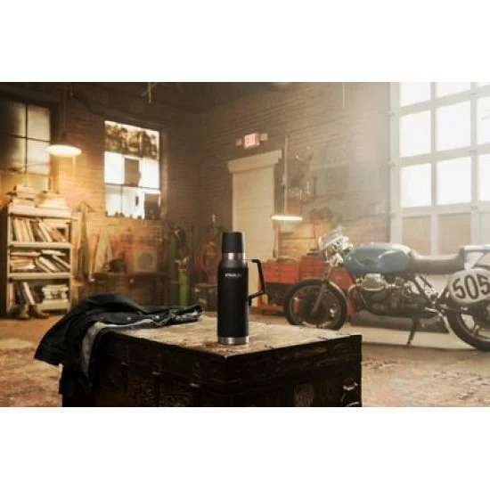 Bouteille Isotherme Stanley The Unbreakable 1.3L Foundry Noir 4 Bouteille Isotherme Stanley The Unbreakable 1.3L Foundry Noir – Image 2